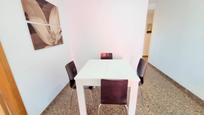 Menjador de Apartament de lloguer en Gandia amb Terrassa, Moblat i Piscina comunitària