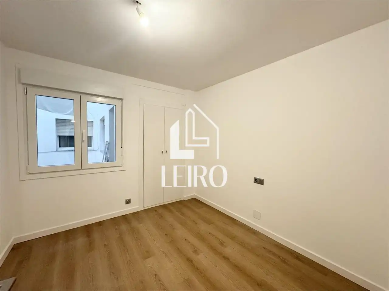 Habitación de Apartamento en venta en Vilagarcía de Arousa con Calefacción, Terraza y Trastero