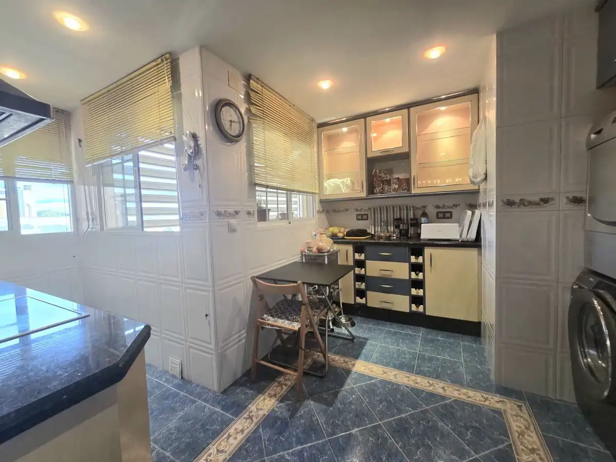 Cocina de Apartamento en venta en Málaga con Aire acondicionado