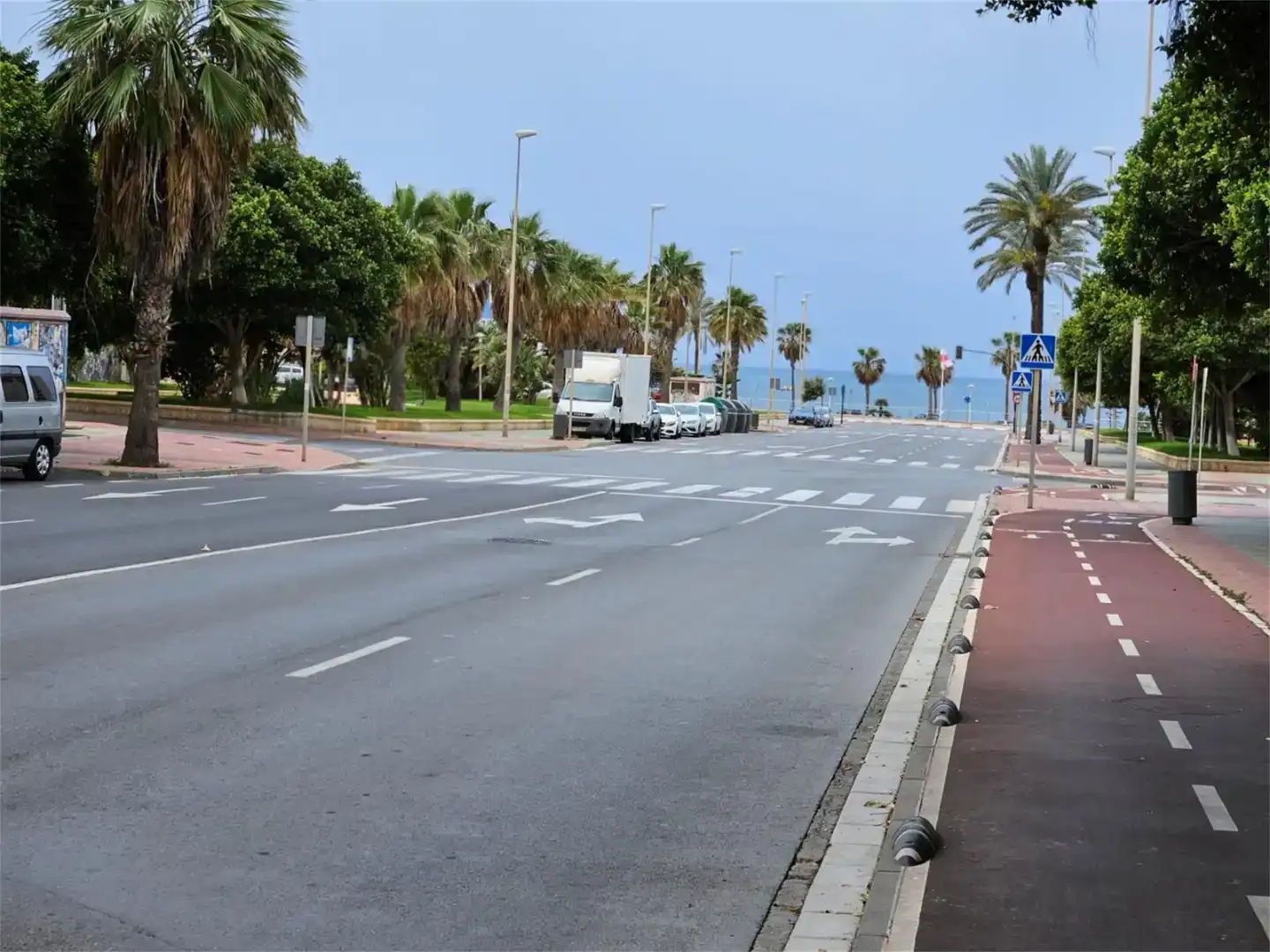 Vista exterior de Garatge de lloguer en Almería