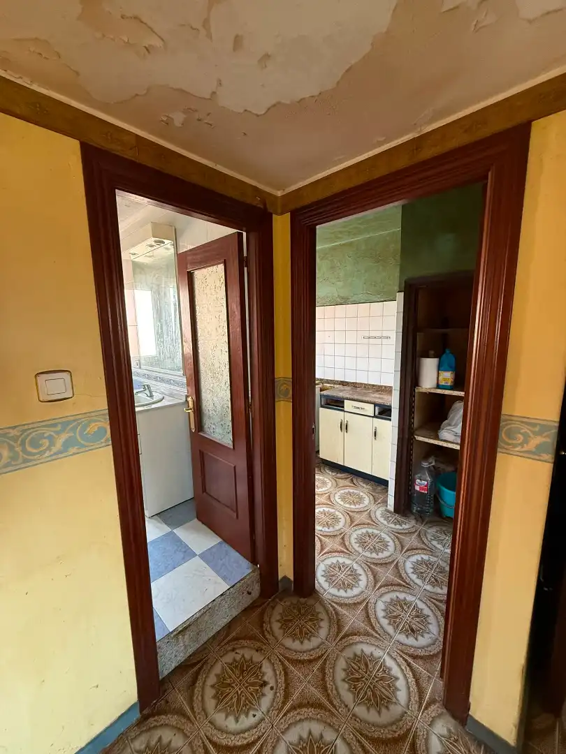 Cuina de Pis en venda en Gijón  amb Traster