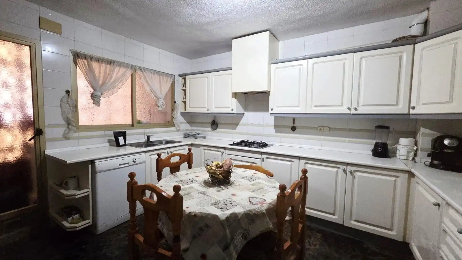 Flat with pool for sale in Los Reyes de España, imagen 5