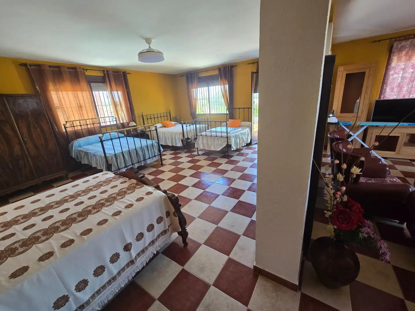 Habitación de Casa o chalet en venta en Aguilar de la Frontera con Aire acondicionado, Jardín privado y Trastero
