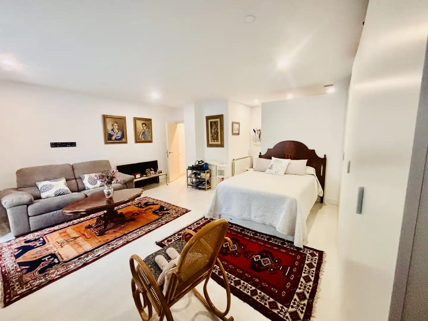 Schlafzimmer von Wohnungen zum Verkauf in Boadilla del Monte mit Klimaanlage, Heizung und Privatgarten