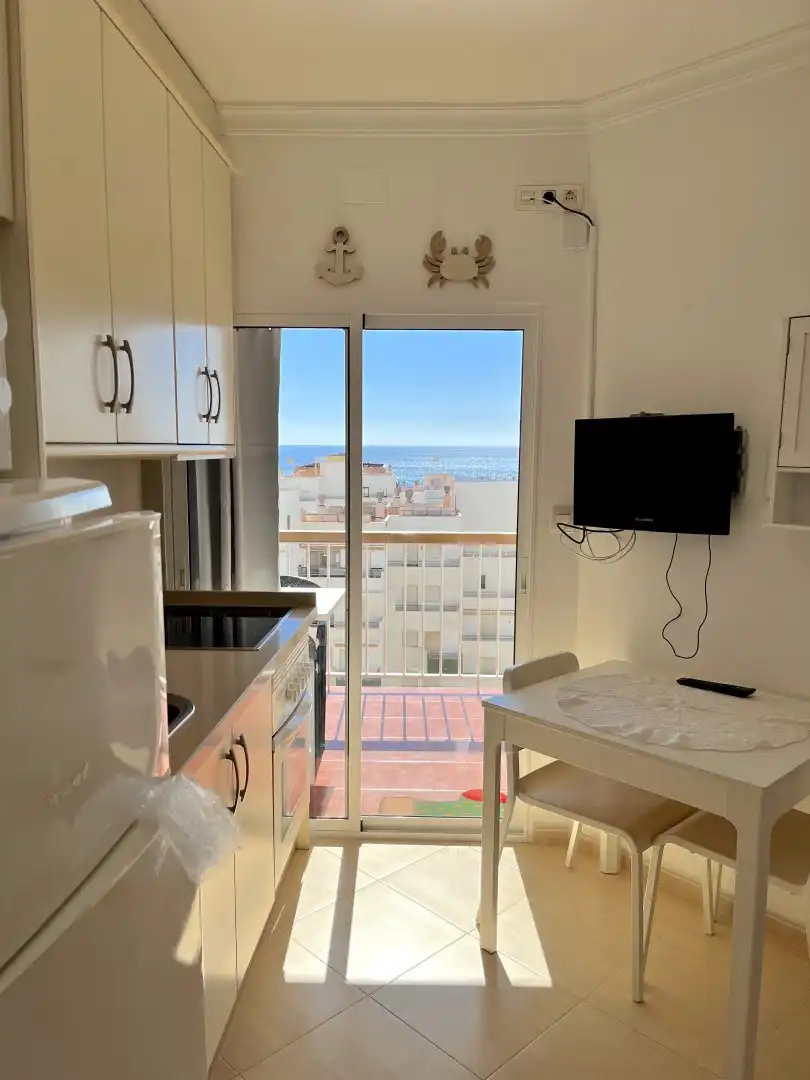 Habitación de Piso en venta en Salobreña con Terraza, Piscina y Piscina comunitaria