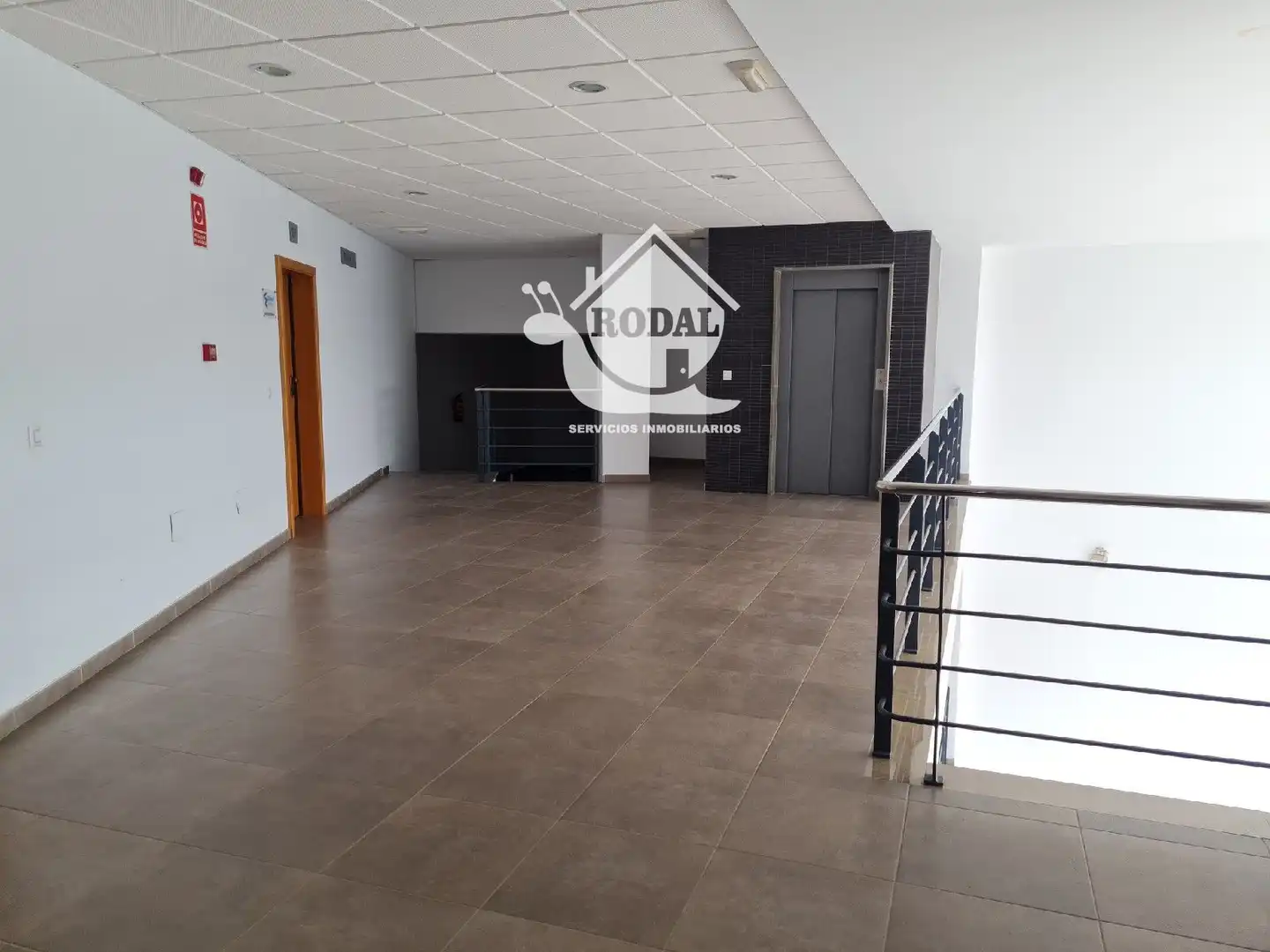 Oficina de alquiler en carbón, El Ingenio
