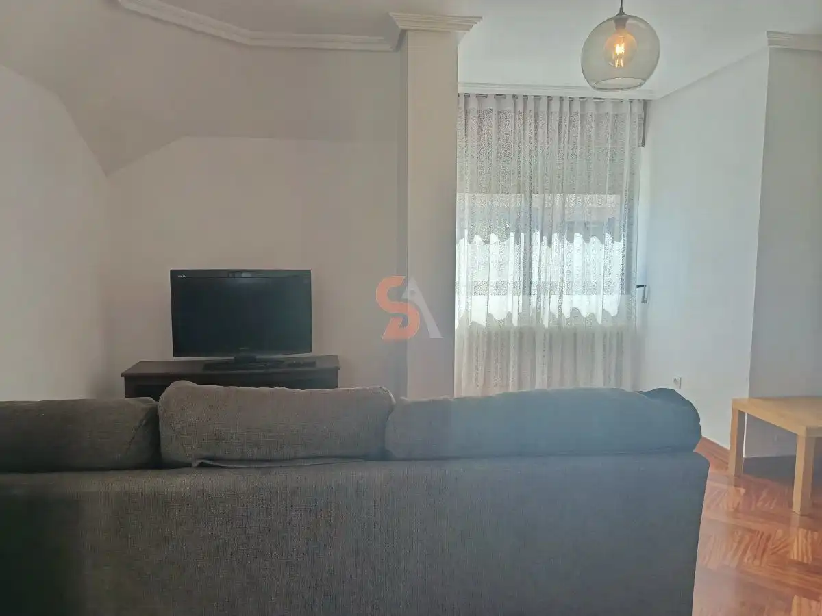 Living room of Flat for rent in Valladolid  with Heating, Terrace and Storage room