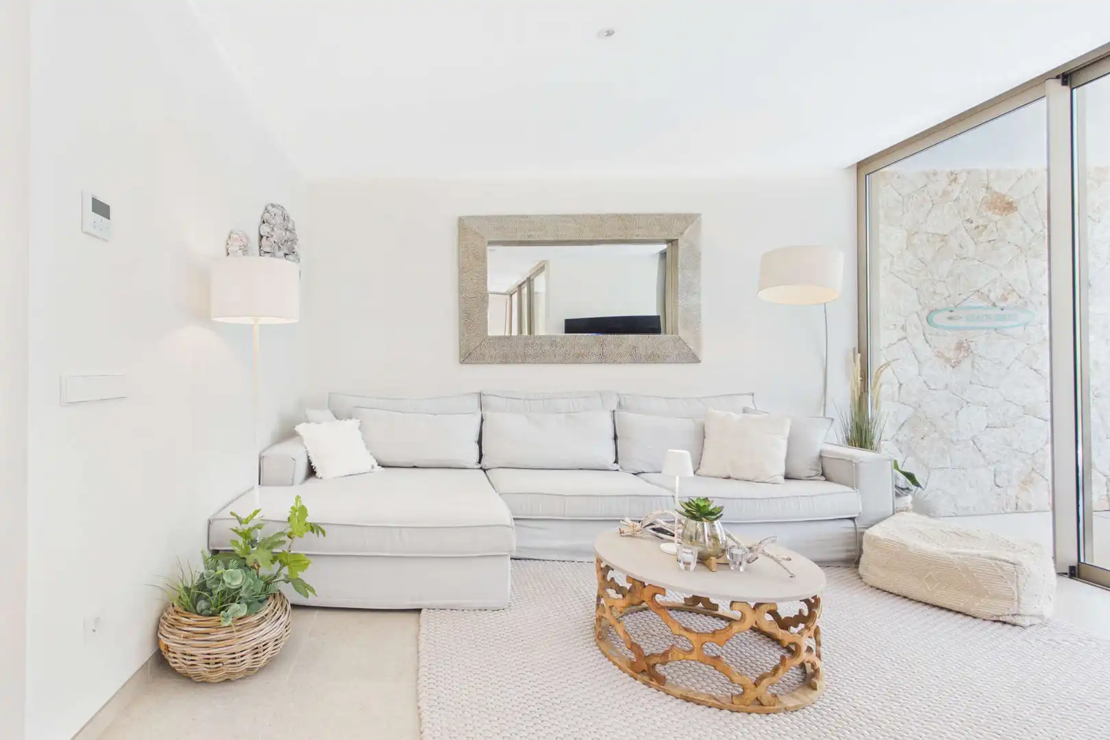 Wohnzimmer von Einfamilien-Reihenhaus zum Verkauf in Capdepera mit Klimaanlage, Terrasse und Möbliert