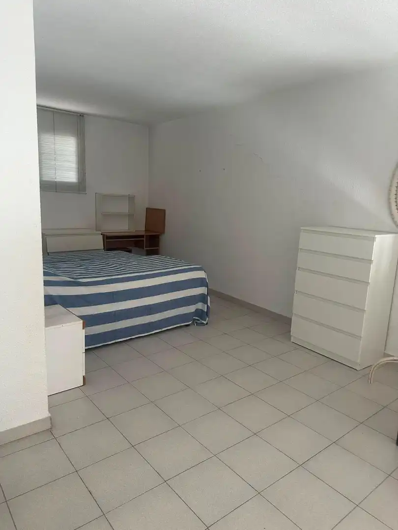 Dormitori de Apartament en venda en Murcia amb Aire condicionat, Calefacció i Moblat