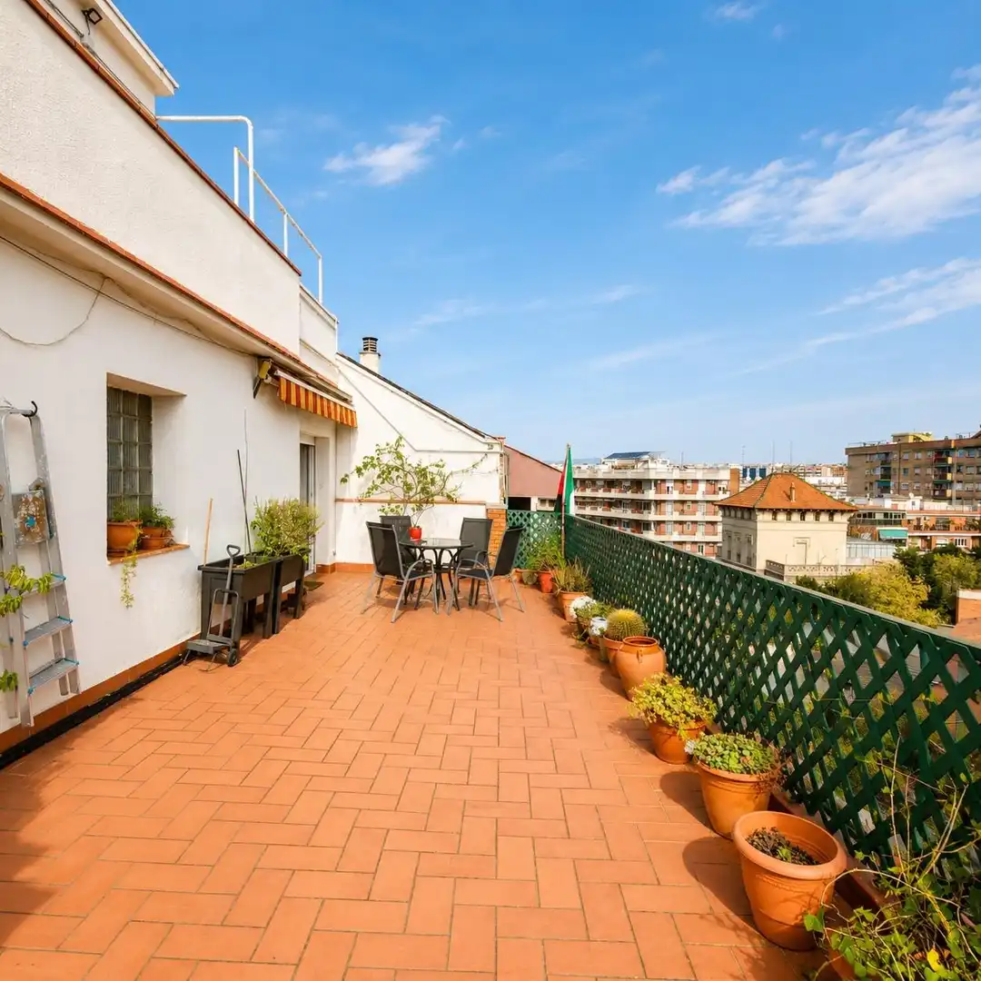 Terrassa de Àtic en venda en Cerdanyola del Vallès amb Aire condicionat, Calefacció i Parquet