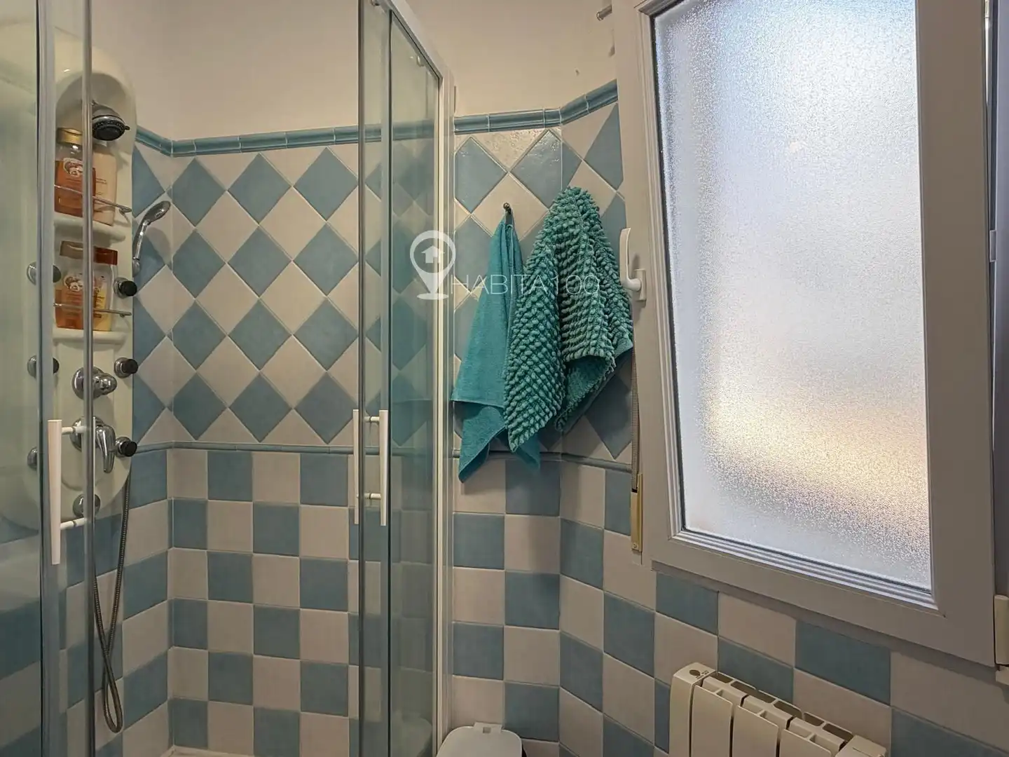 Baño de Piso para compartir en Centro