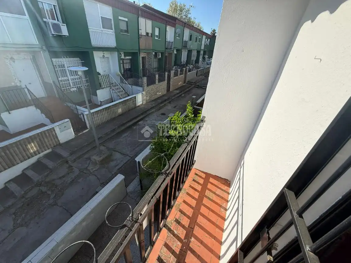 Vista exterior de Casa o xalet en venda en Badajoz