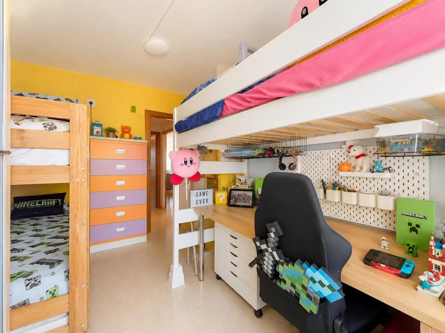 Habitación de Ático en venta en Terrassa con Aire acondicionado, Calefacción y Terraza