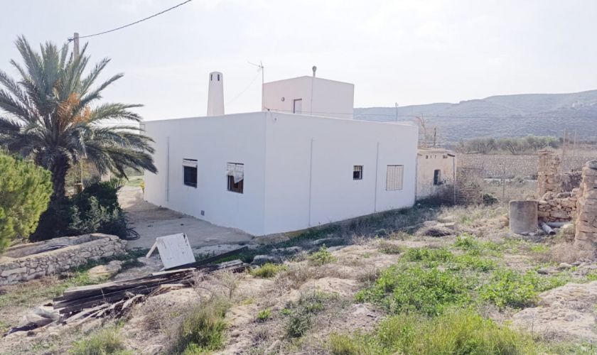 Casa o xalet en venda en Níjar amb Jardí privat, Terrassa i Moblat