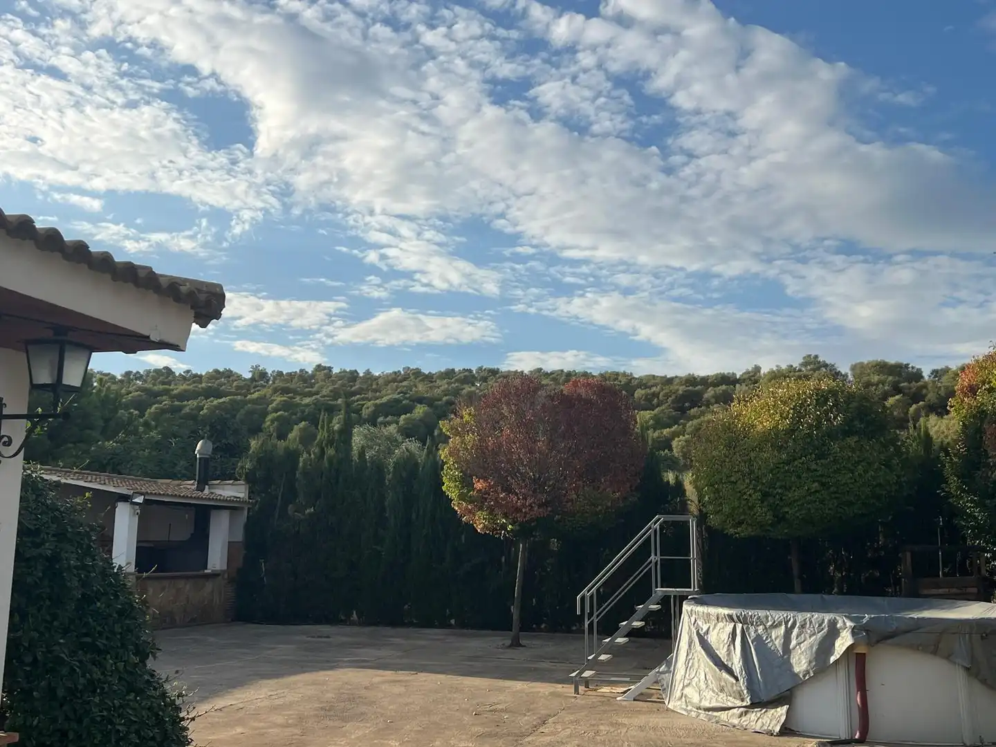 Terrassa de Finca rústica en venda en Almodóvar del Río amb Aire condicionat, Piscina i Alarma