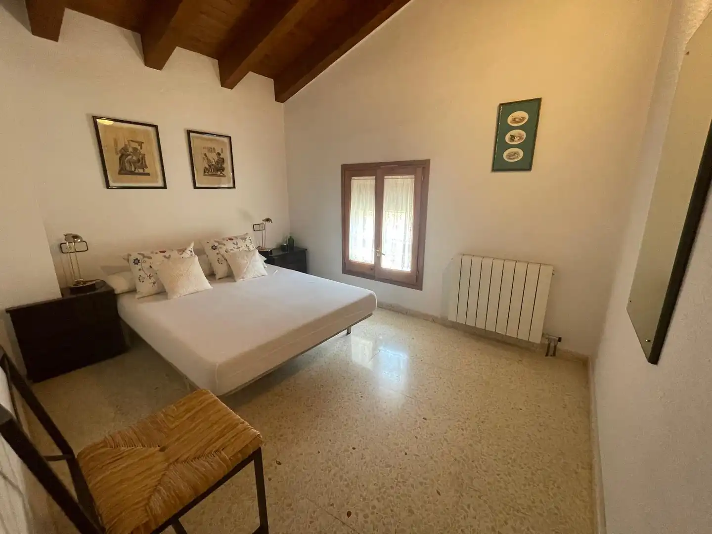 Habitación de Casa adosada en venta en Sant Pau de Segúries con Calefacción, Amueblado y Balcón
