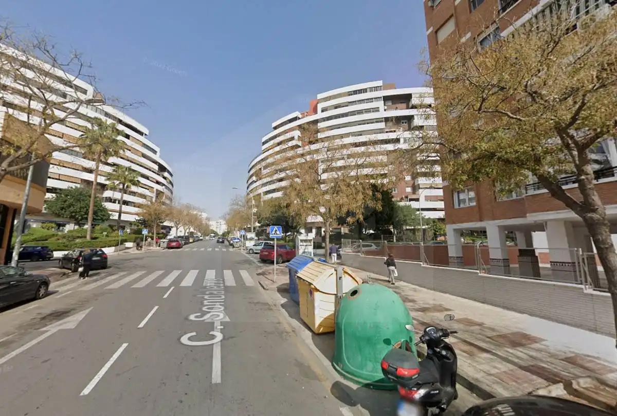 Vista exterior de Piso en venta en Málaga con Amueblado y Horno