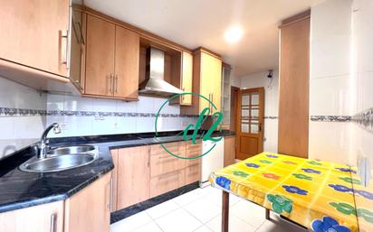 Kitchen of Flat for sale in San Cibrao das Viñas  with Balcony