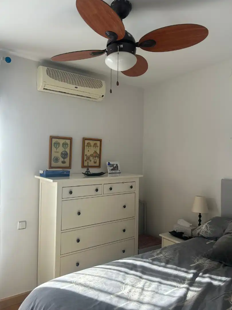 Habitación de Casa o chalet en venta en Azuqueca de Henares con Aire acondicionado, Calefacción y Jardín privado
