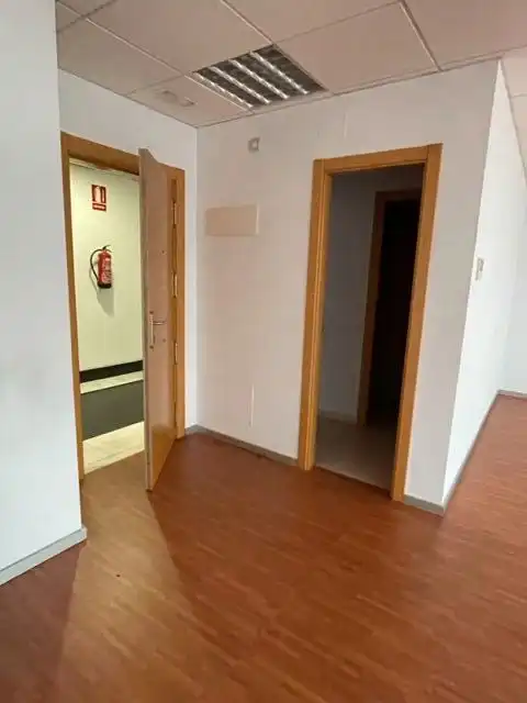 Büro zur Miete in Calle Río Danubio, 1, Alisal - San Román