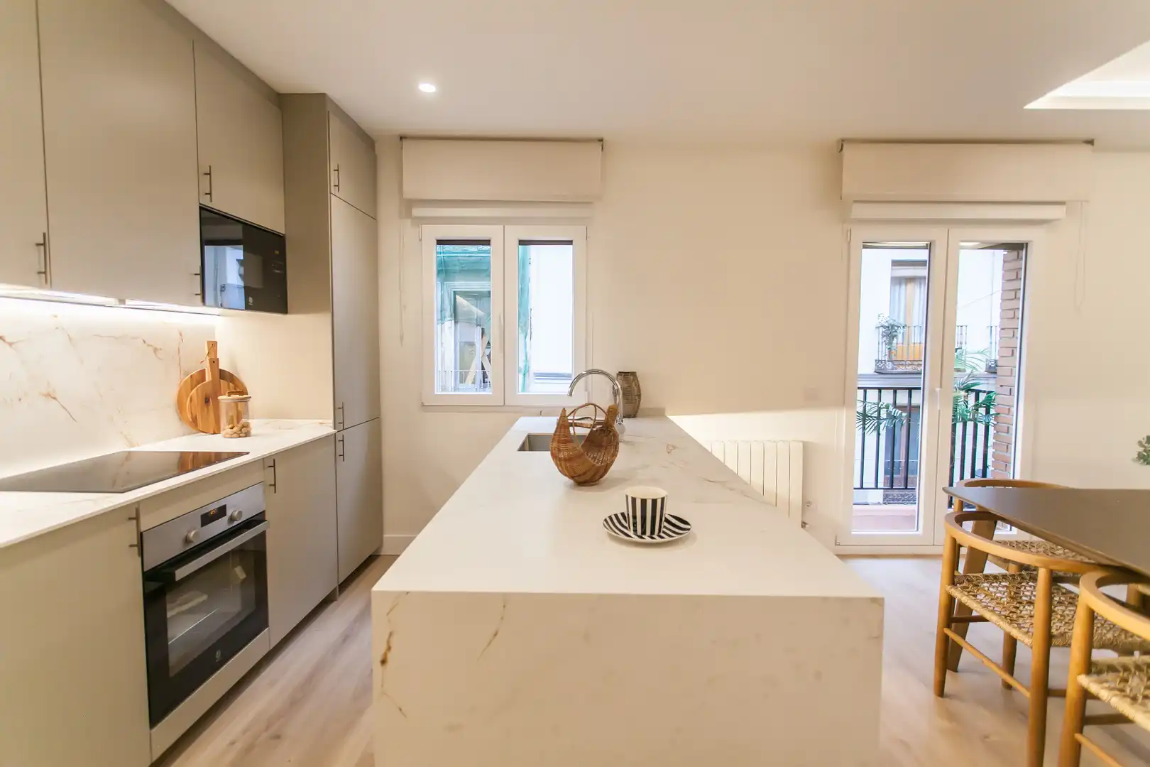 Flat with terrace for sale in Calle de la Cava Baja 40, imagen 10
