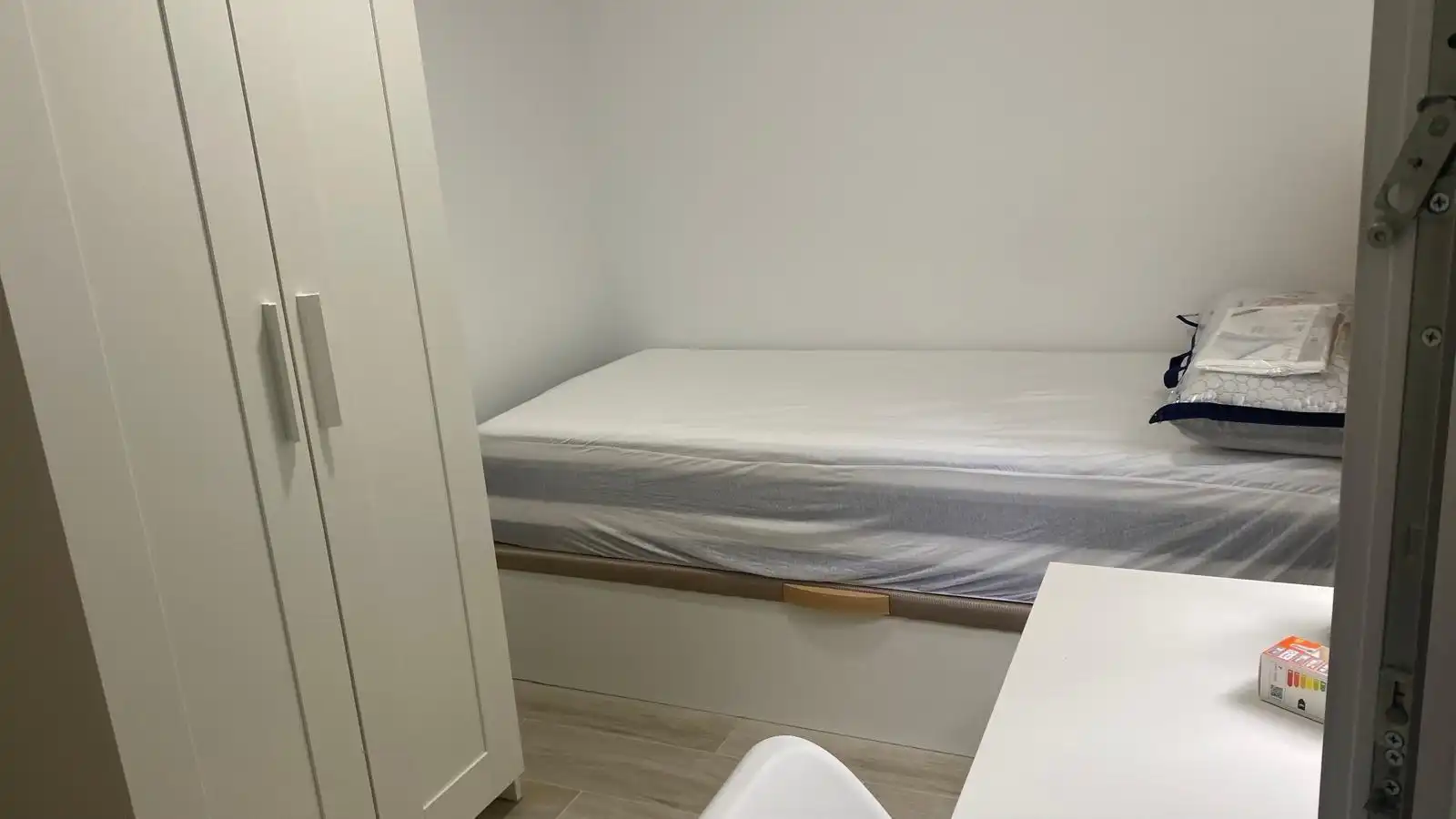 Habitación de Piso para compartir en Sevilla con Aire acondicionado, Calefacción y Parquet
