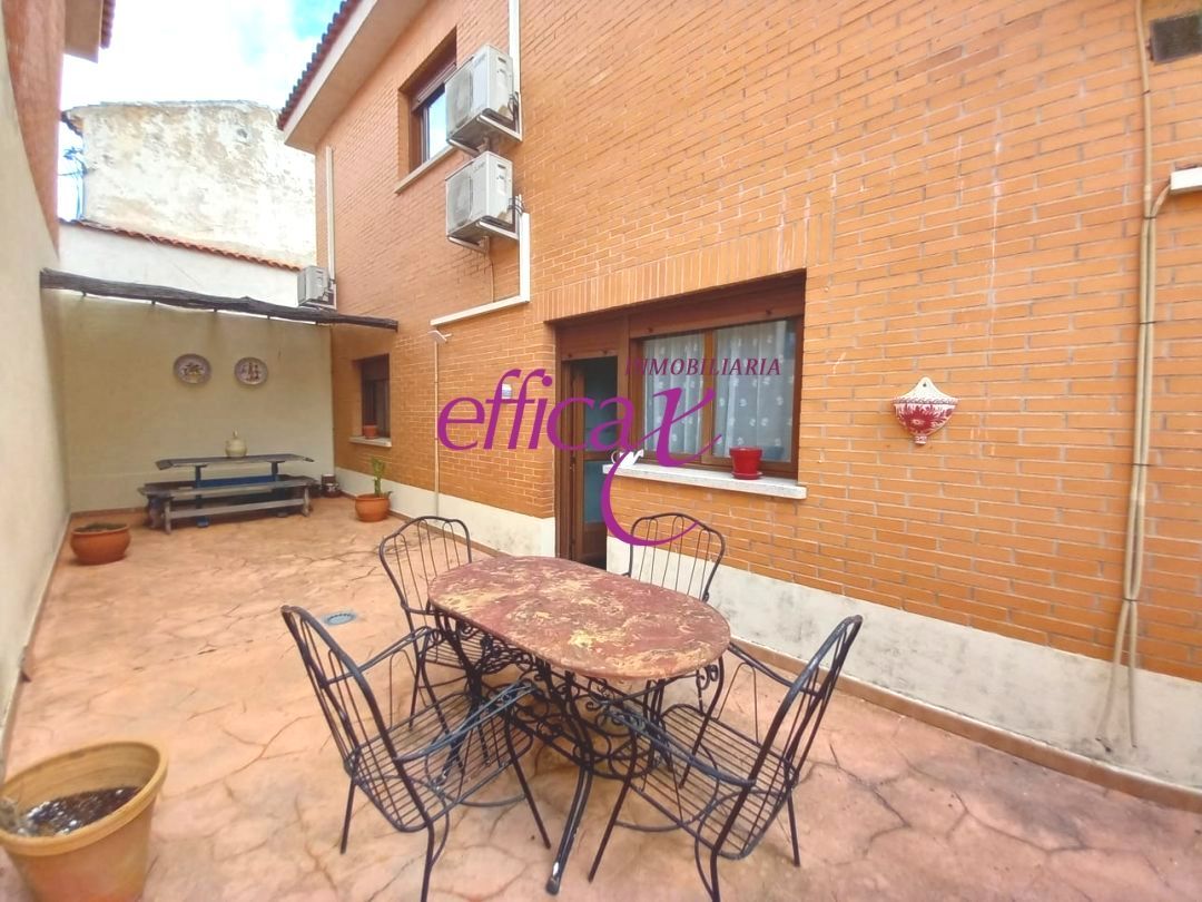 Garden of House or chalet for sale in La Puebla de Montalbán  with Air Conditioner and Heating