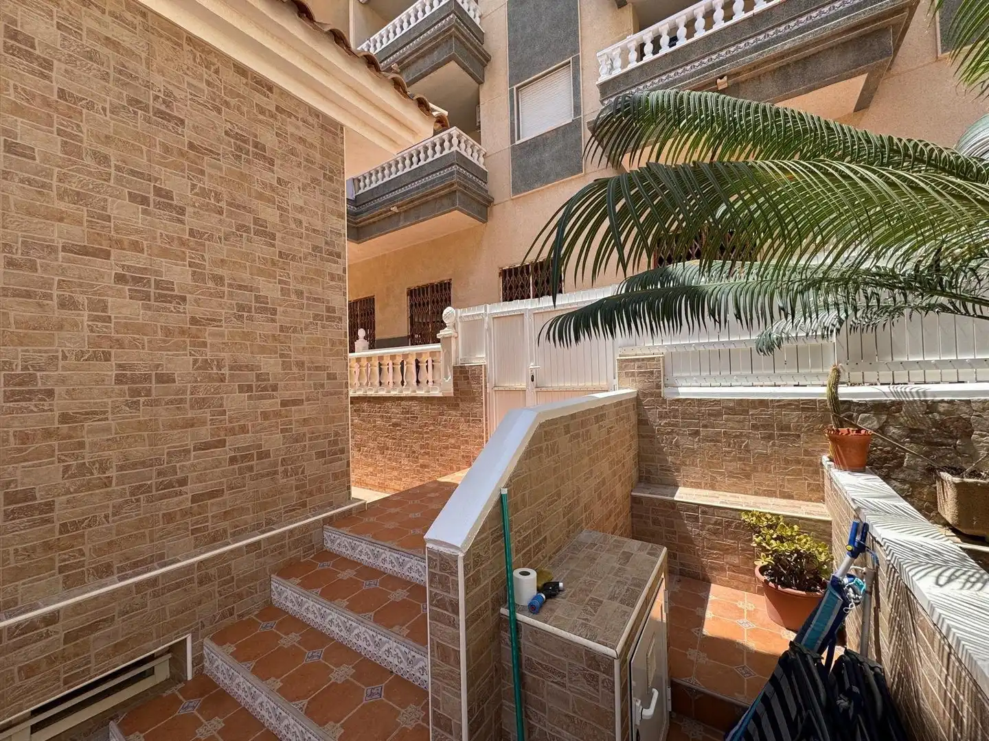 Terrassa de Finca rústica en venda en Guardamar del Segura amb Aire condicionat, Jardí privat i Piscina