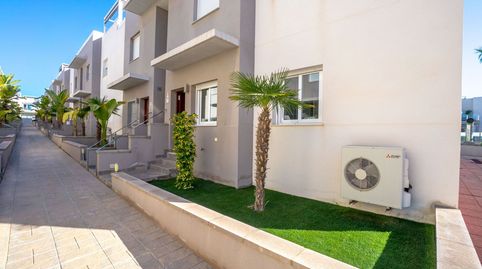 Bungalow de 2 dormitorios en la mejor zona de Aguas Nuevas Sector 25, Torrevieja. Patio privado, aire acondicionado, aparcamiento,, imatge 4