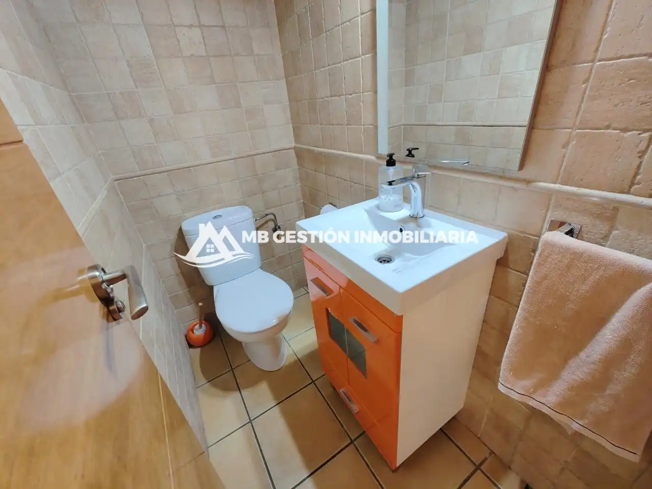 Badezimmer von Maisonette zum Verkauf in Fuenlabrada mit Klimaanlage, Heizung und Terrasse