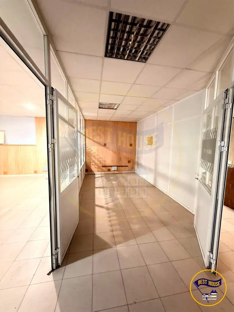 Local en venta en Calle de Barcelona, Reyes Católicos - Paseo San Antonio