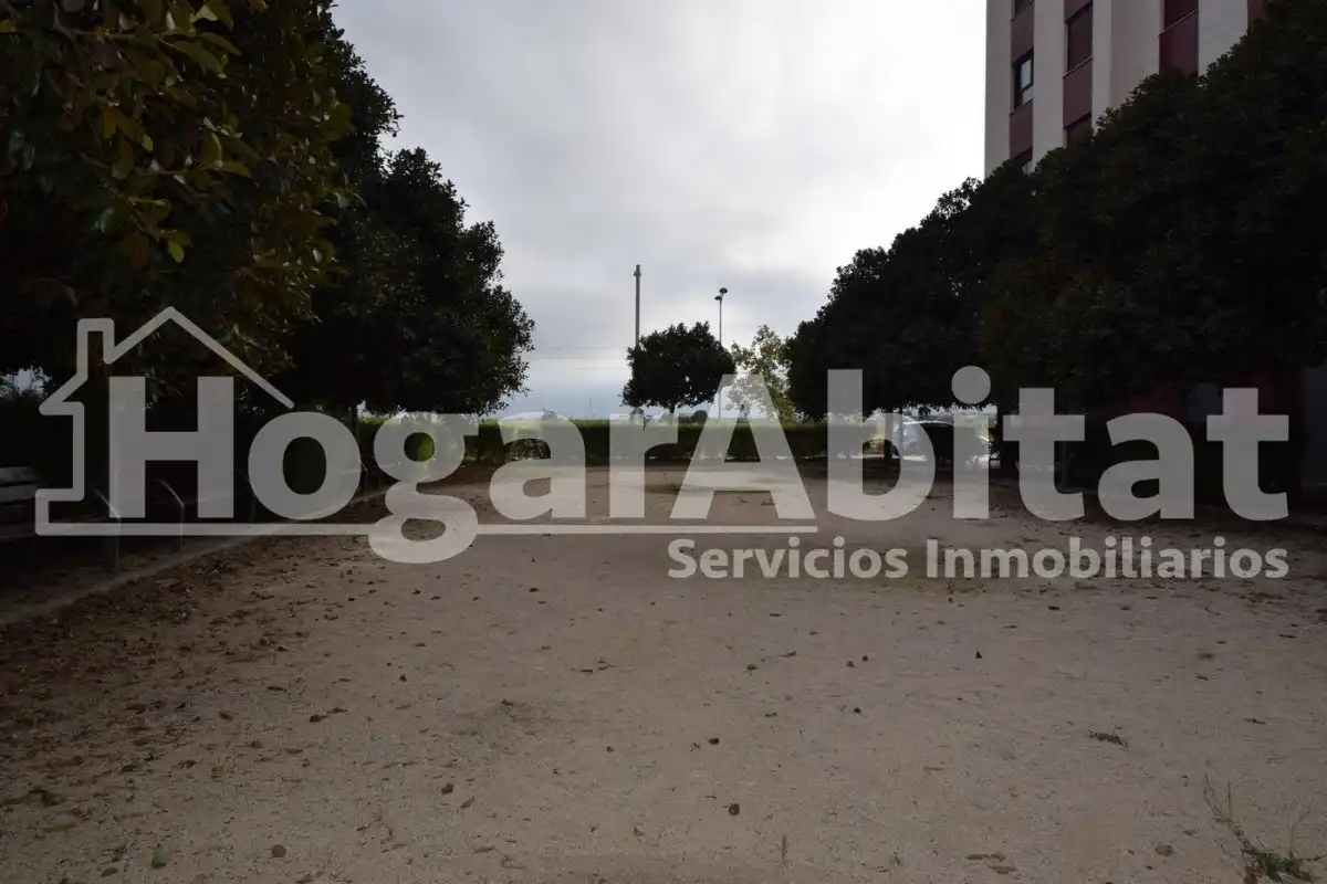Terreno residencial en venta en Calle JOAQUIM RODRIGO, imagen 2