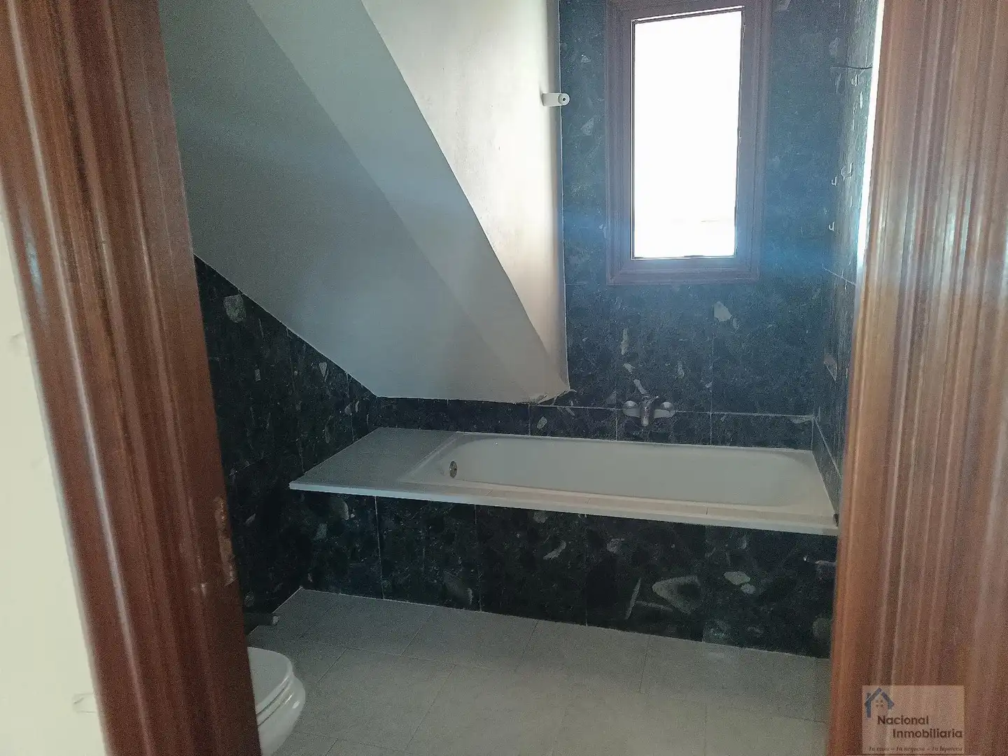 Bathroom of Houses for sale in Pesquera de Duero  with Terrace, Storage room and Swimming Pool