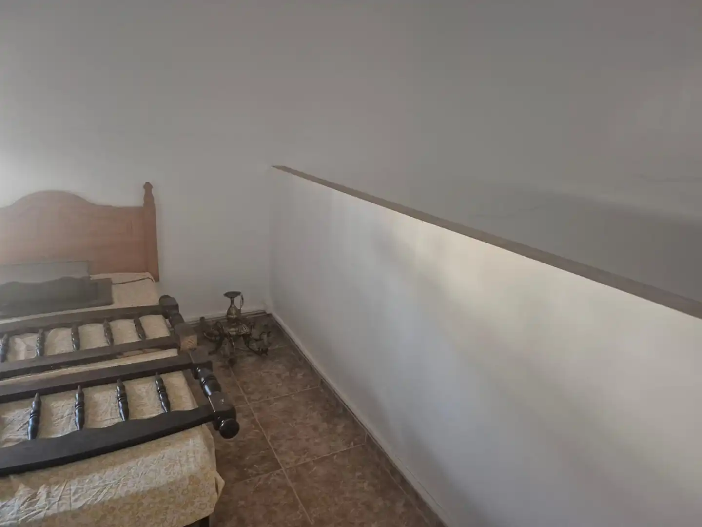 Casa adosada en venda en Minglanilla amb Traster