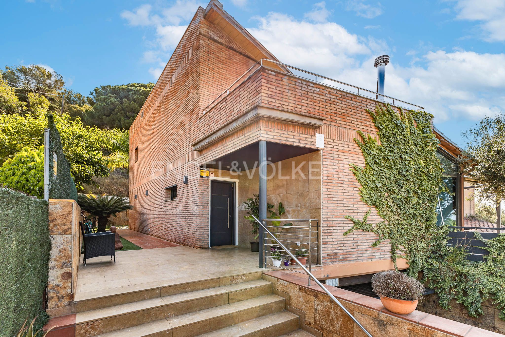 Exterior view of House or chalet for sale in Arenys de Mar  with Air Conditioner, Heating and Private garden