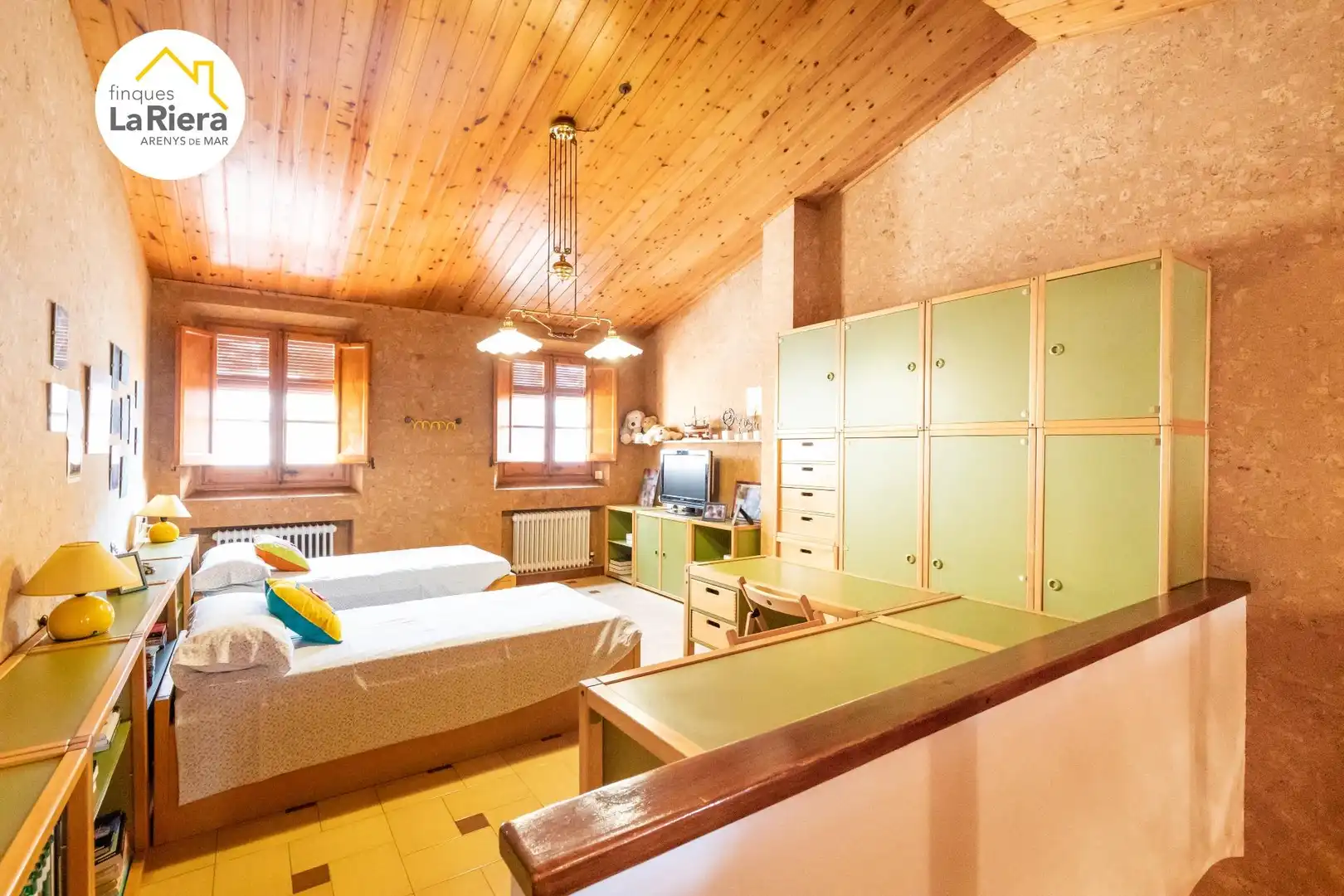 Habitación de Casa o chalet en venta en Arenys de Mar con Calefacción, Terraza y Trastero