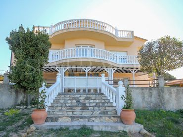 Casa con giardino in vendita a Olivella