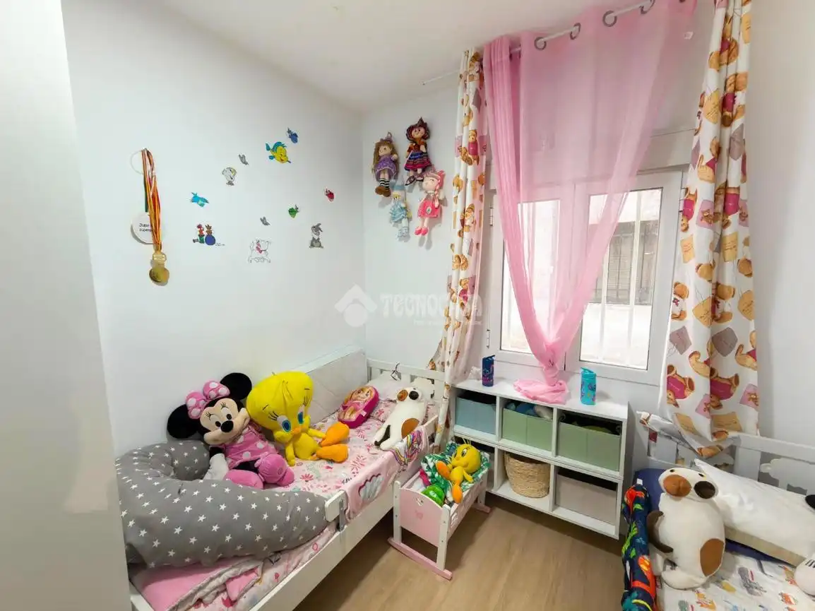 Bedroom of Flat for sale in Alcalá de Henares
