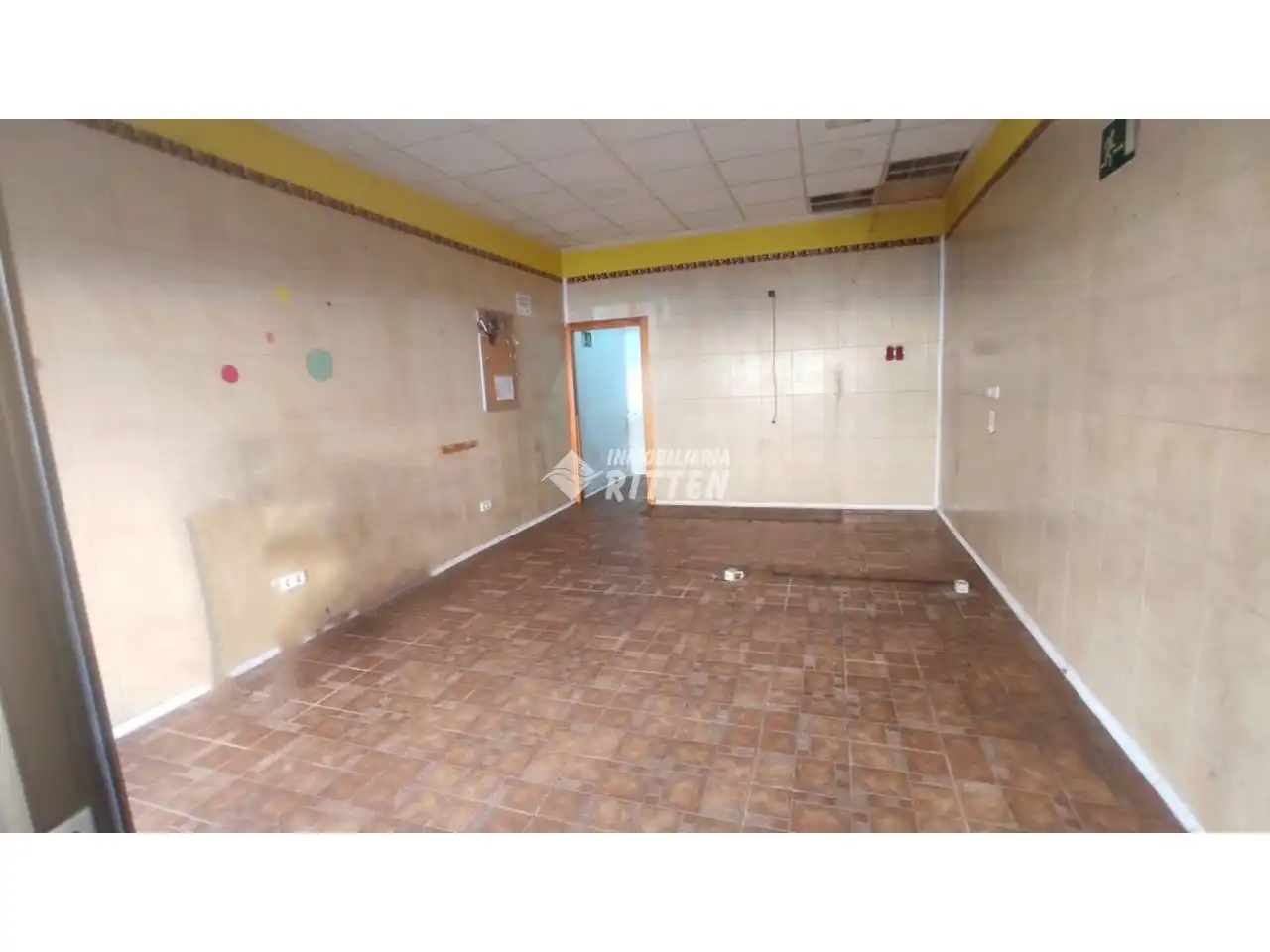 Local comercial de lloguer a Calle MULHACEN, imagen 3