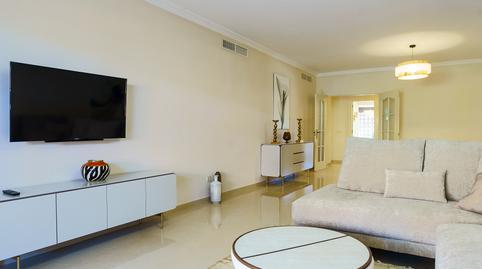 Foto 3 de Planta baja en venta en Isabel de Valois, 2, Puerto Banús, Marbella