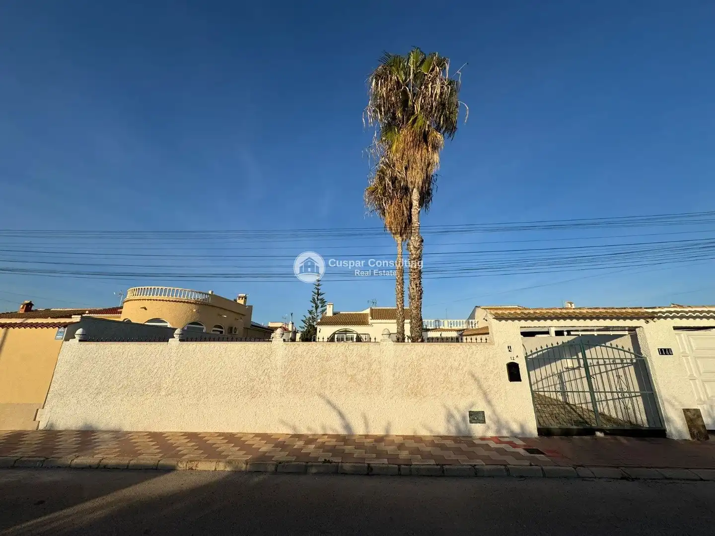 Vista exterior de Casa o chalet en venta en Torrevieja con Aire acondicionado, Terraza y Amueblado