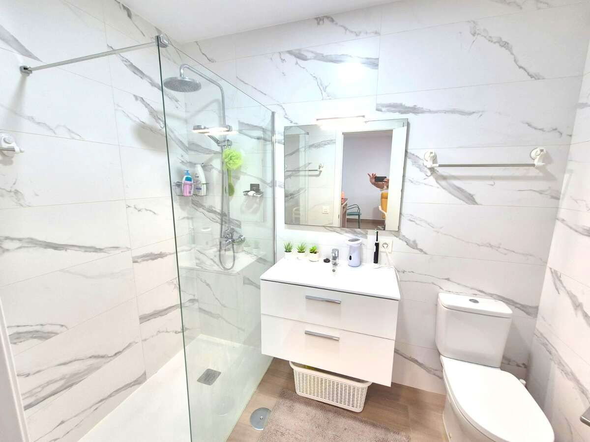Bathroom of Flat for sale in Arrecife  with Furnished