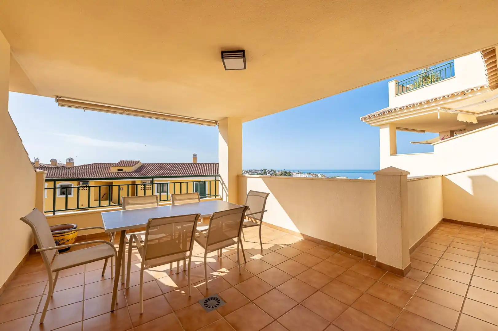 Terraza de Apartamento en venta en Benalmádena con Aire acondicionado, Calefacción y Jardín privado