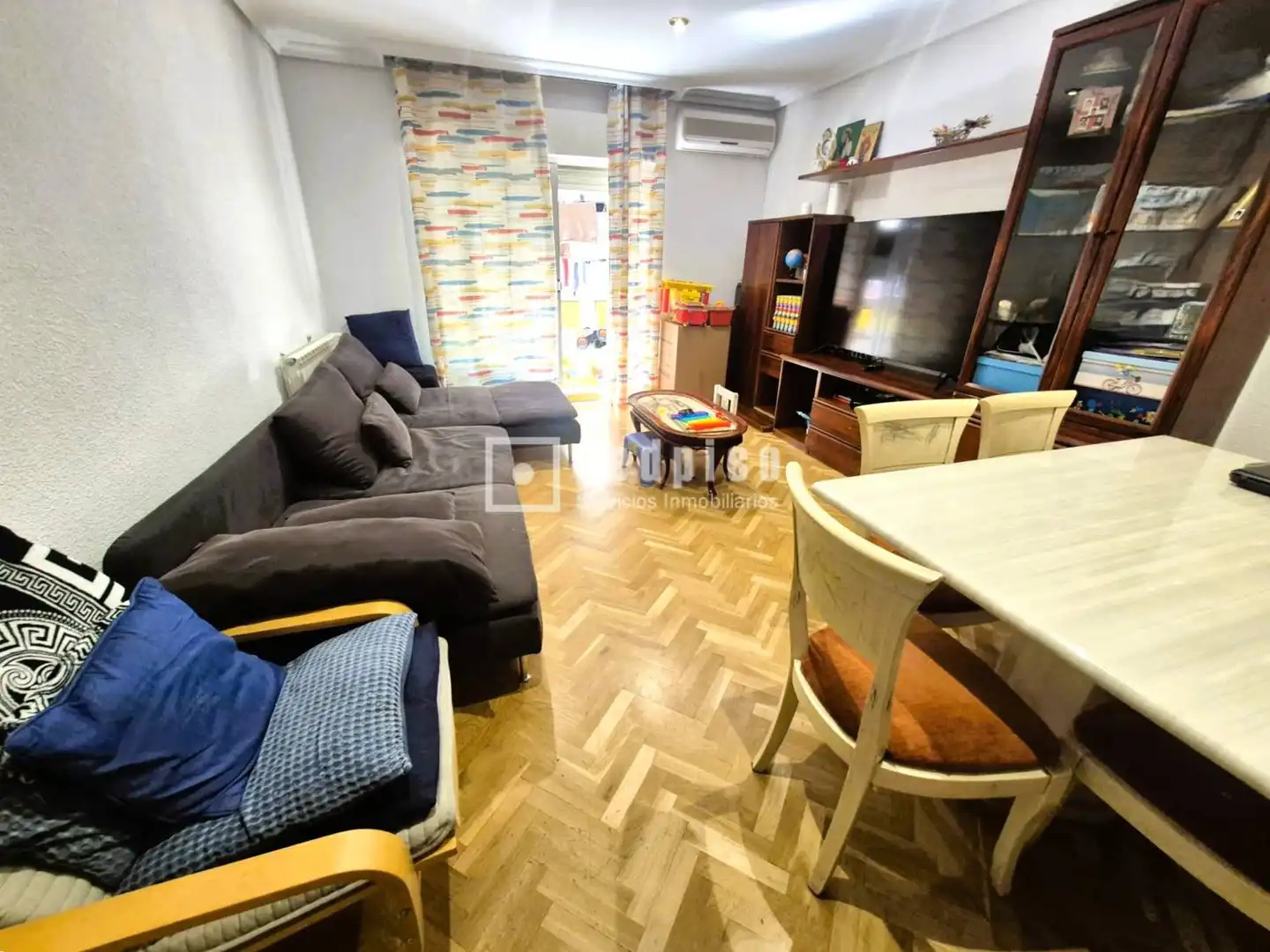 Sala de estar de Piso en venta en Parla con Aire acondicionado, Calefacción y Jardín privado