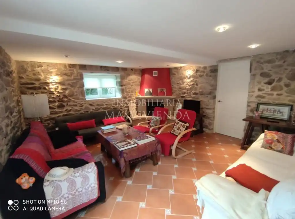 Casa o xalet en venda en Moraña amb Calefacció i Jardí privat