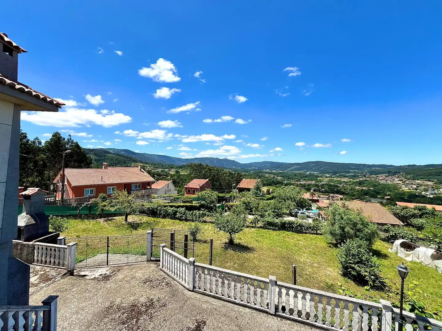 Vista exterior de Casa o chalet en venta en Cambre  con Jardín privado