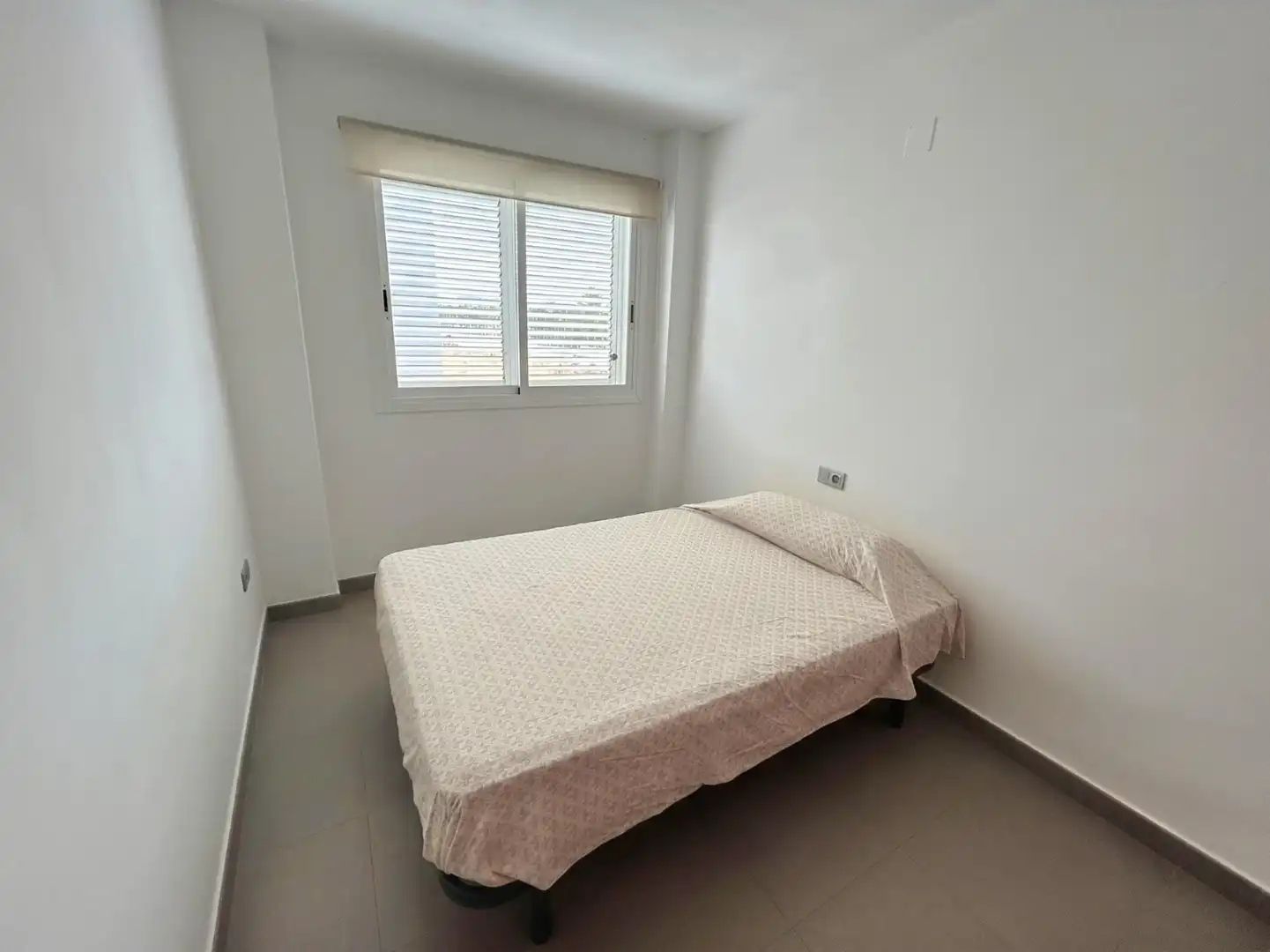 Habitación de Casa adosada en venta en Moncofa con Aire acondicionado, Terraza y Amueblado