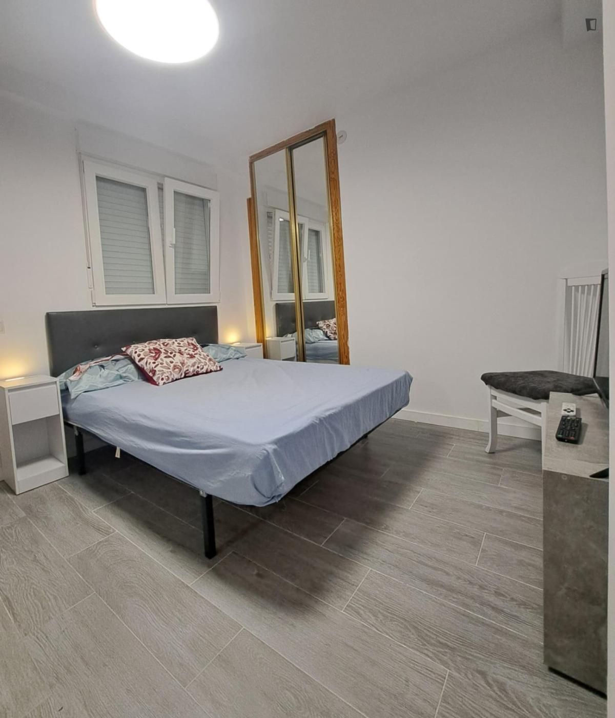 Dormitori de Apartament per a compartir en Alicante / Alacant amb Calefacció, Moblat i Forn
