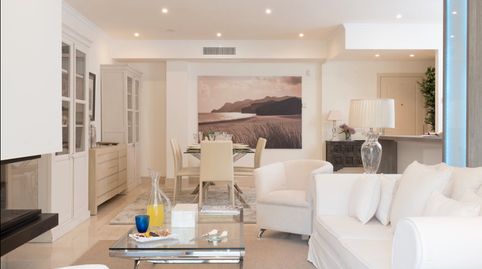 Foto 3 de Apartament de lloguer a Urbanización Monte Paraíso, 31, Nagüeles Alto, Málaga