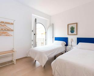 Bedroom of Flat to rent in  Sevilla Capital  with Air Conditioner